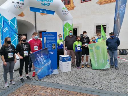 Skupaj ob slovenski bakli